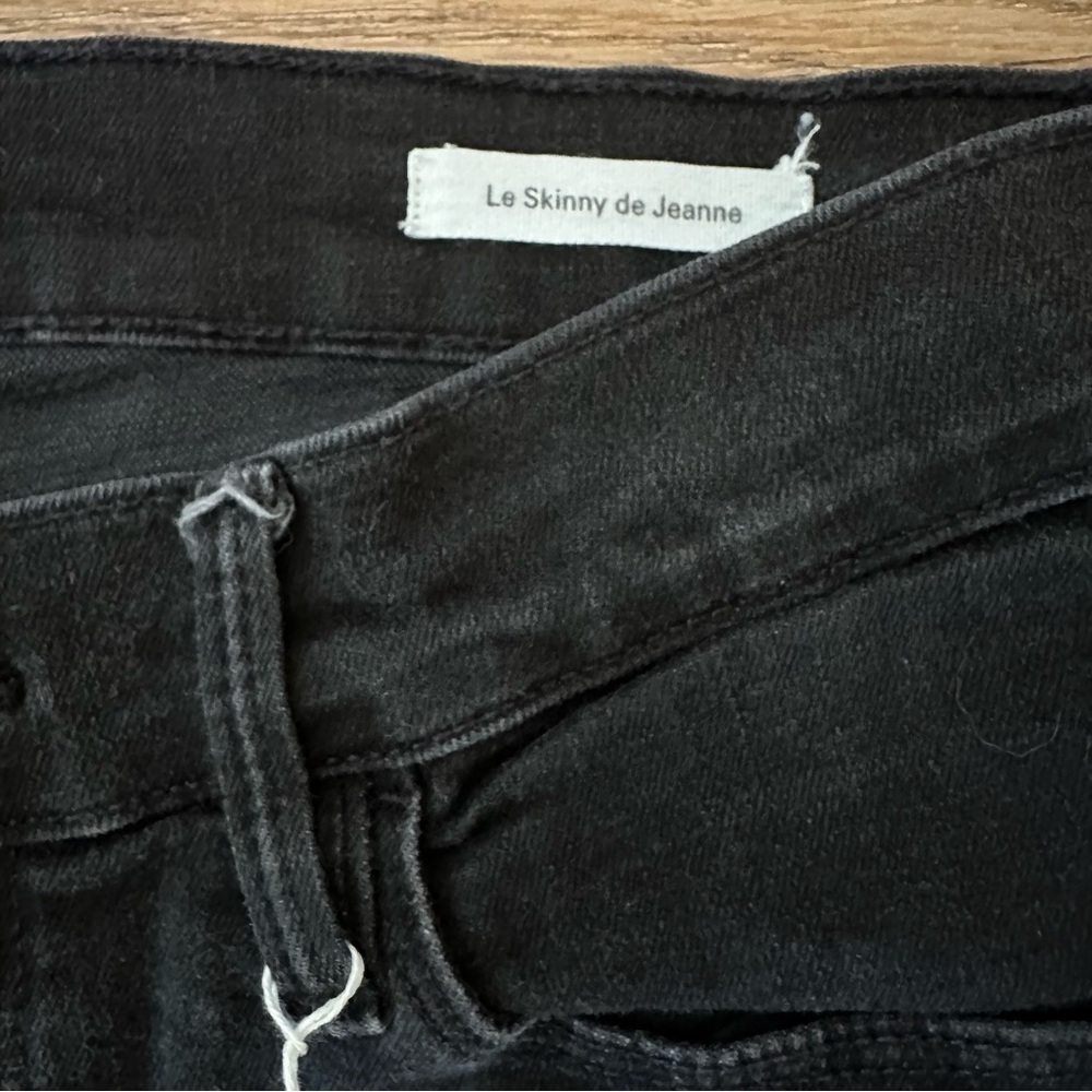 Frame Denim SZ 28 Le Skinny de Jeanne black distressed denim EUC - Picture 8 of 10